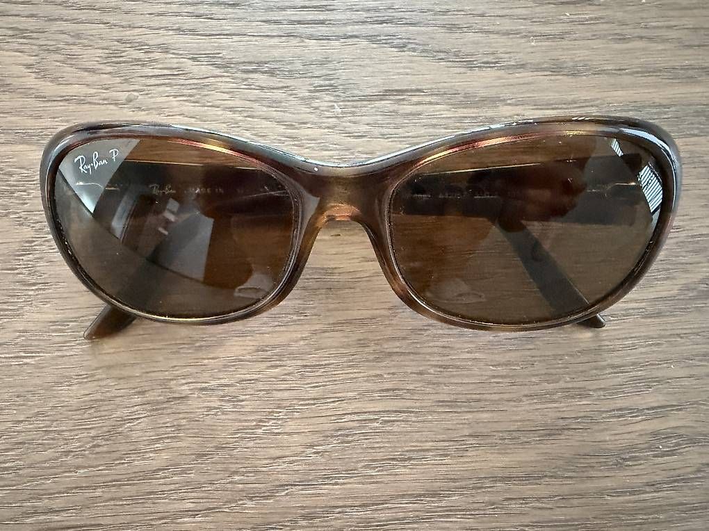 Ray-Ban Occhiali & Lenti: Ray Ban Polarized Model RB4061 – Usato da Zürich venduto da Ali28921