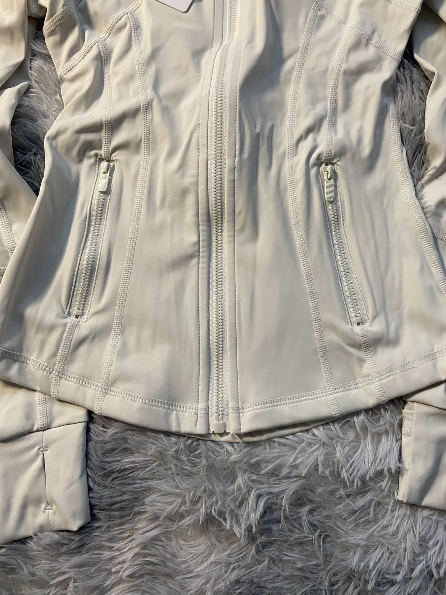 Lululemon Lots de vêtements: Lululemon Set – Neuf (Voir description) à Embrach par NovasOutlet 2