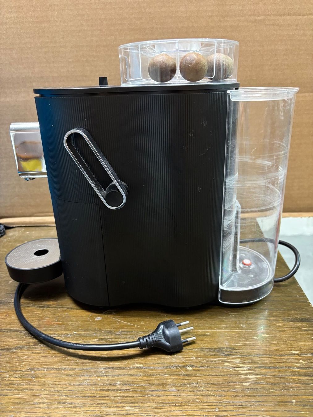 Coffee B Macchine per caffè & Macchine per espresso: Kaffe Balls Maschine – Usato da Wädenswil venduto da rog_vs8s 1