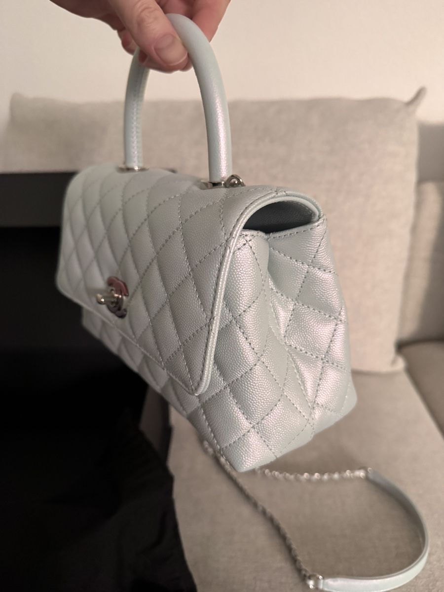 Chanel Borse da donna: Chanel Coco Handle, Light Blue Caviar Leather, New! – Nuovo (secondo la descrizione) da Therwil venduto da as_good_as_new 5