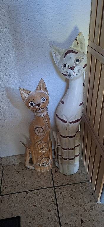 Statuette: Schöne Holzkatzen zu verkaufen – Usato da Hunzenschwil venduto da donata70