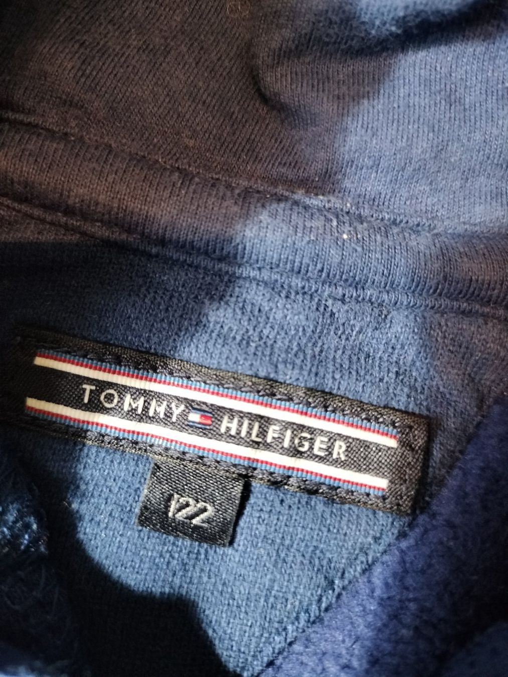 Tommy Hilfiger Pullover & Sweatshirts: Tommy Hilfiger Hoodie Grösse 122 – Gebraucht aus Neftenbach von TheKringel 1