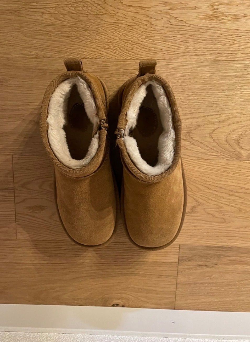 Damenschuhe: Bottines fourrées marron état acceptable – Gebraucht aus Avry-sur-Matran von Anarda 2