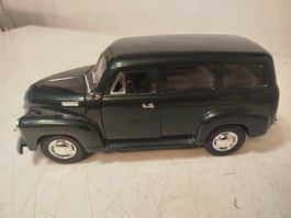 MIRA - 1950 Carryall Suburban