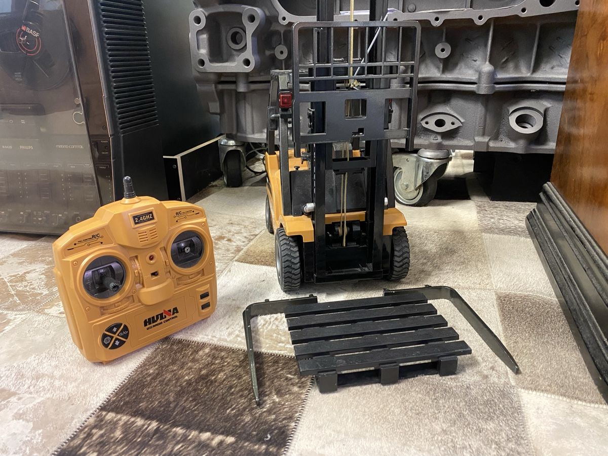 RC Kits de montage: Gabelstapler Huina – D'occasion à Winterthur par klassikaudio