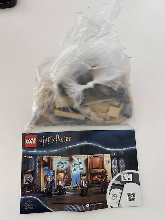 Lego Baukästen: Lego Harry Potter: La Salle sur Demande – Gebraucht aus Cugy VD von Dolbers