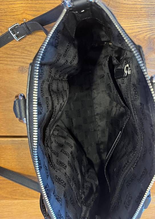 Michael Kors Borse: Michael Kors Handtasche Schwarz – Usato da Lüterkofen venduto da Niccu0 1
