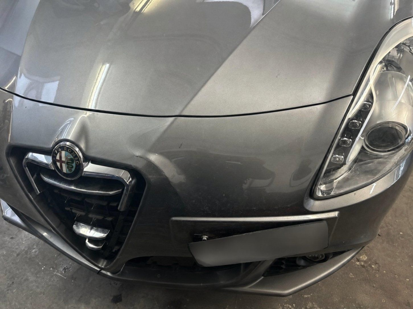 Alfa Romeo Automobili: 2011 Alfa Romeo 940 giulietta 1.4t – Usato da Grenchen venduto da amo_qcj2 4