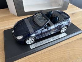 Mercedes-Benz SLK (R171) 1/18 Maisto!