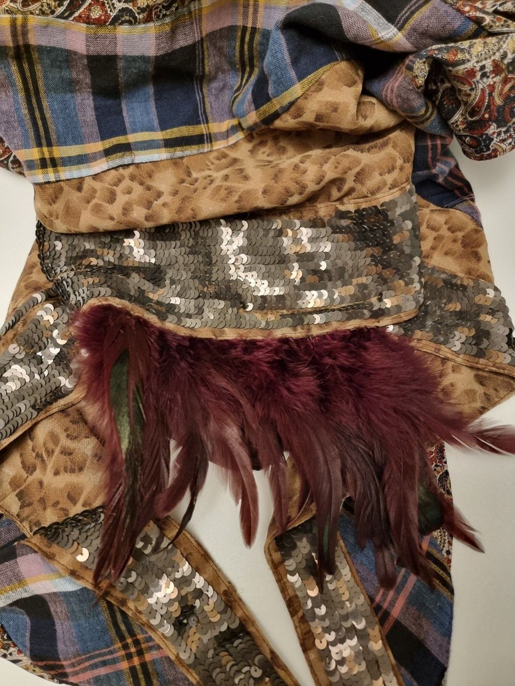 Foulard & Sciarpe: NEU - Einzigartiger Schal / Tuch mit Federn & Pailletten – Nuovo (secondo la descrizione) da Zürich venduto da Nala2811 6