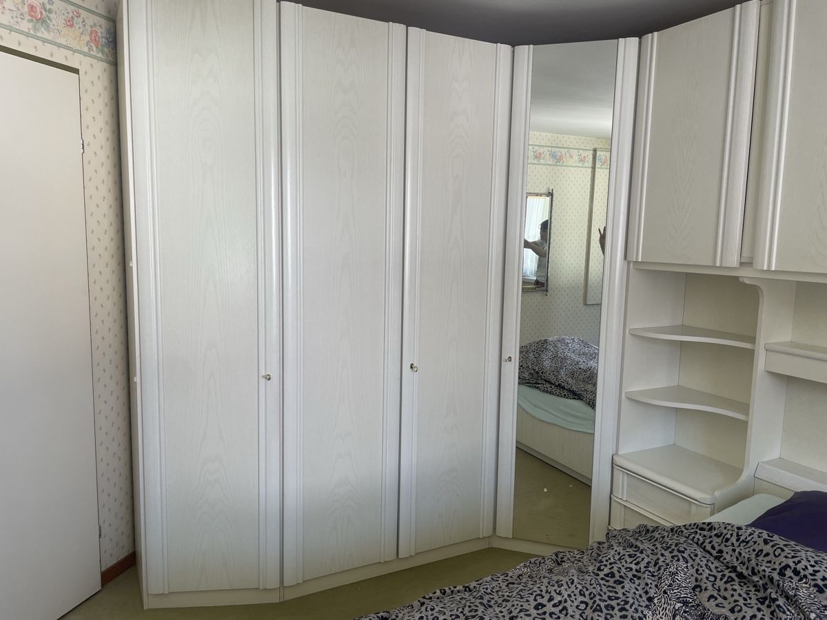Scaffali: Schlafzimmermöbel inkl. Bett 200/200 cm – Usato da Münchwilen TG venduto da SeHuDoHu 2