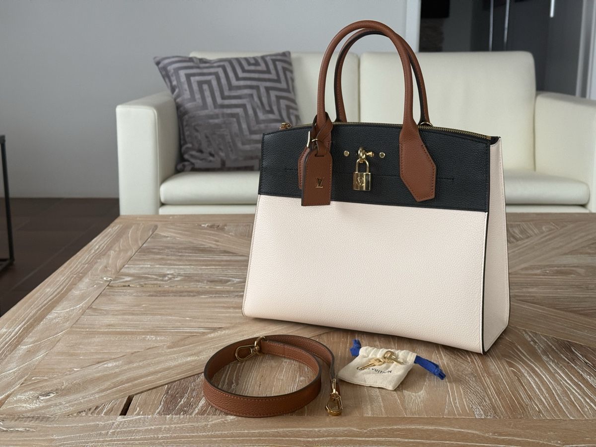 Louis Vuitton Borse da donna: Louis Vuitton Handtasche, City Steamer MM – Nuovo e nell'imballaggio originale da Madetswil venduto da henri154