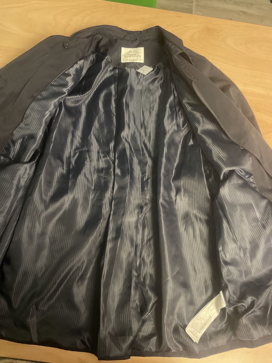 Zara Giacche & Cappotti: Schwarzer Zara Mädchen Trenchcoat Gr. 152 – Nuovo (secondo la descrizione) da Obergerlafingen venduto da cabo4 3