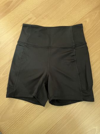 H&M Sport Shorts Grösse XS mit Taschen schwarz Damen