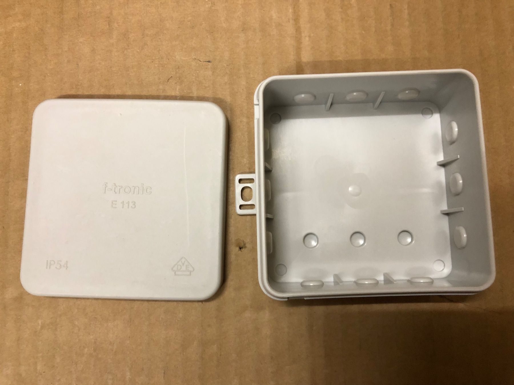 Stromzufuhr: Abzweigdose IP54 f-tronic – Gebraucht aus Eschlikon TG von ArtRec 6