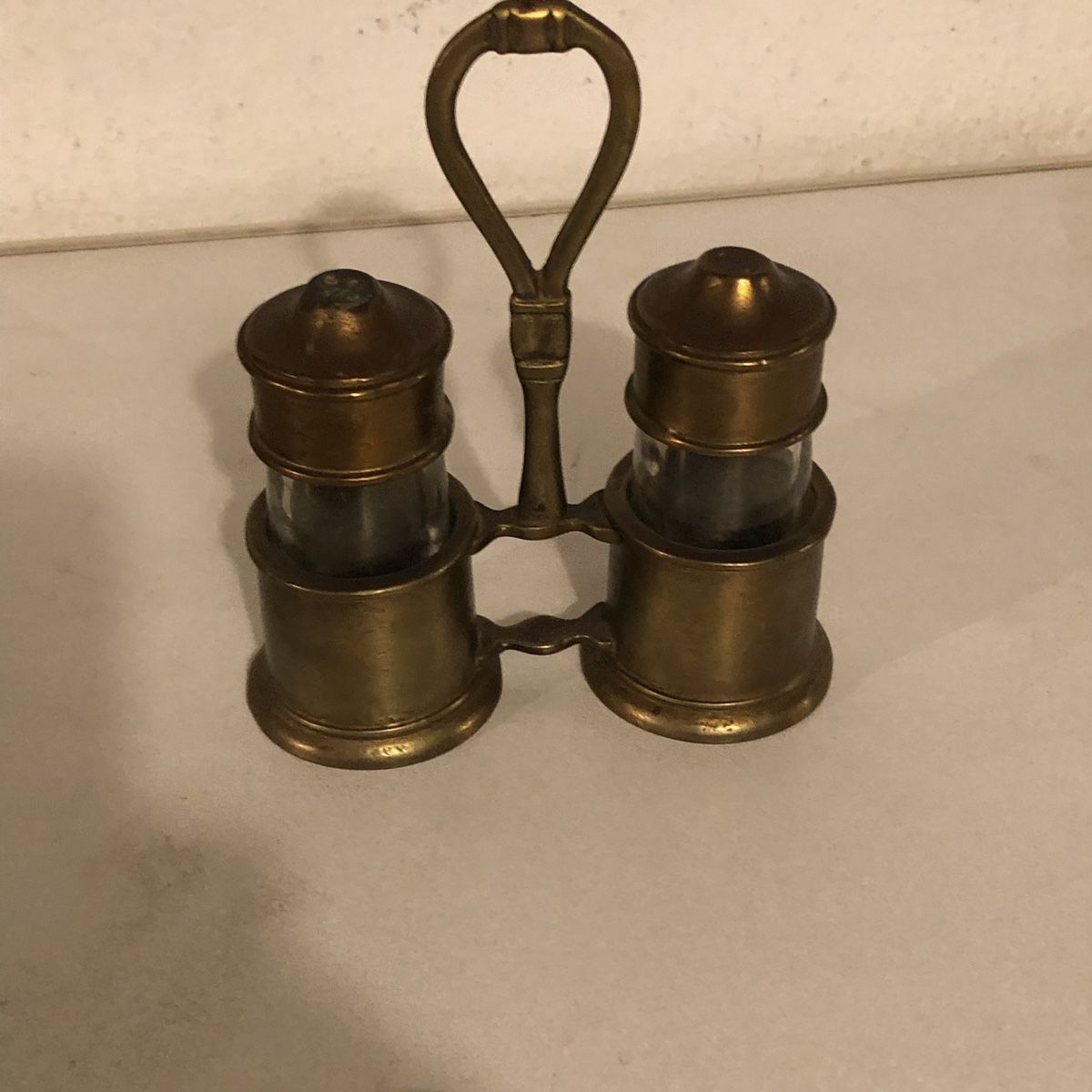Set di piatti: Messing Pfeffer und Salzstreuer Glas – Usato da Arbon venduto da Wladimir1 1