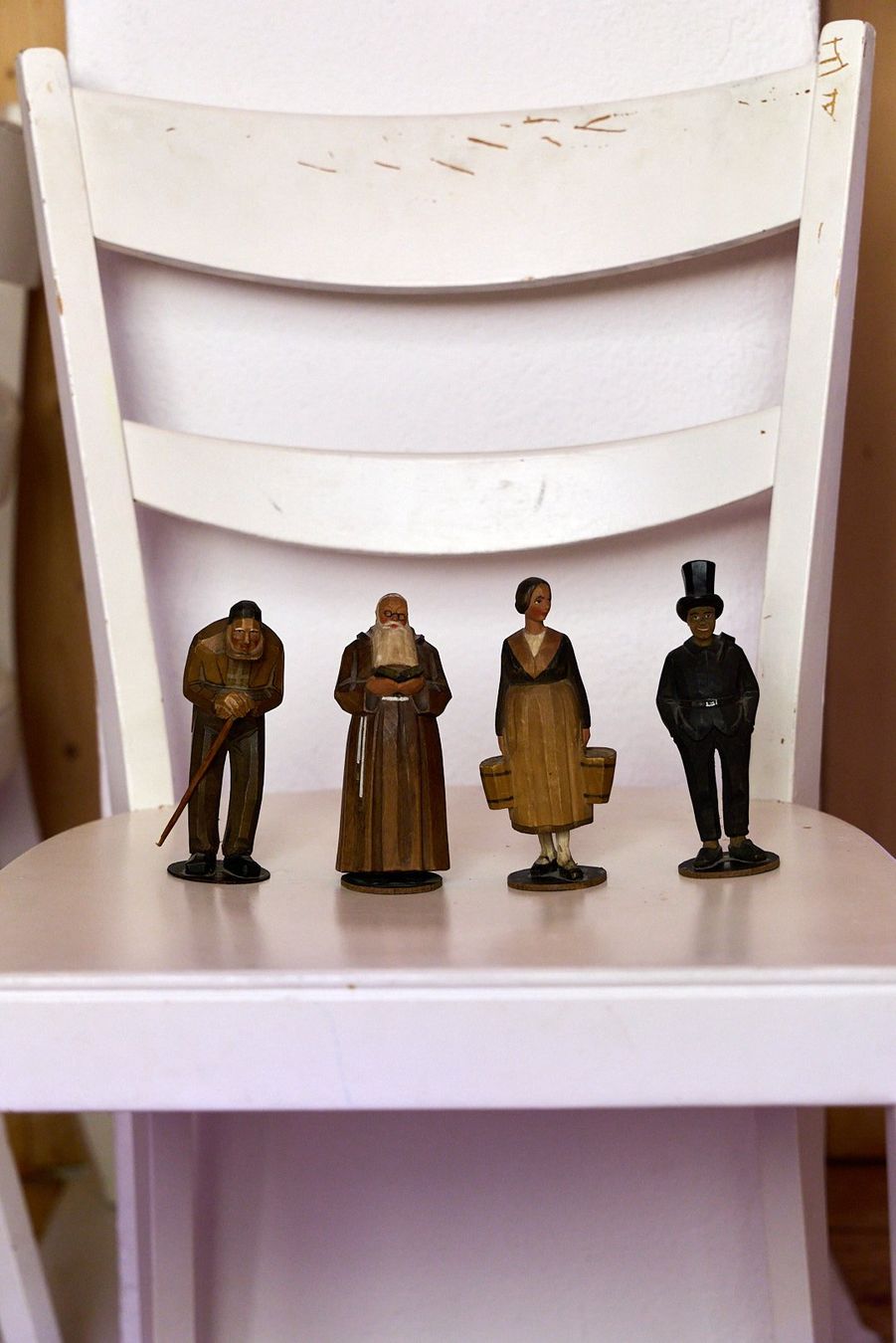 Statuette: Diverse Holzmännchen – Usato da Ennetbürgen venduto da JWBT