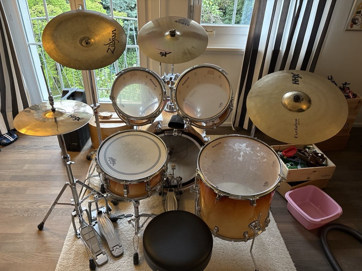 Ludwig Strumenti musicali: Schlagzeug von Ludwig – Usato da Thalwil venduto da dom_6x2v