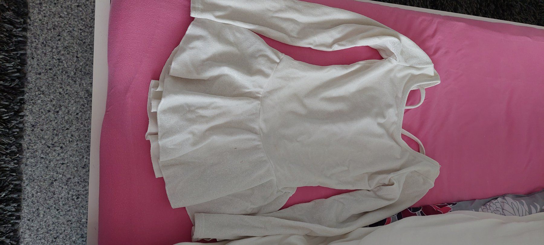 Robes et jupes: Eiskunstlaufkleid 10/12 – Neuf (Voir description) à Niederuzwil par kekse