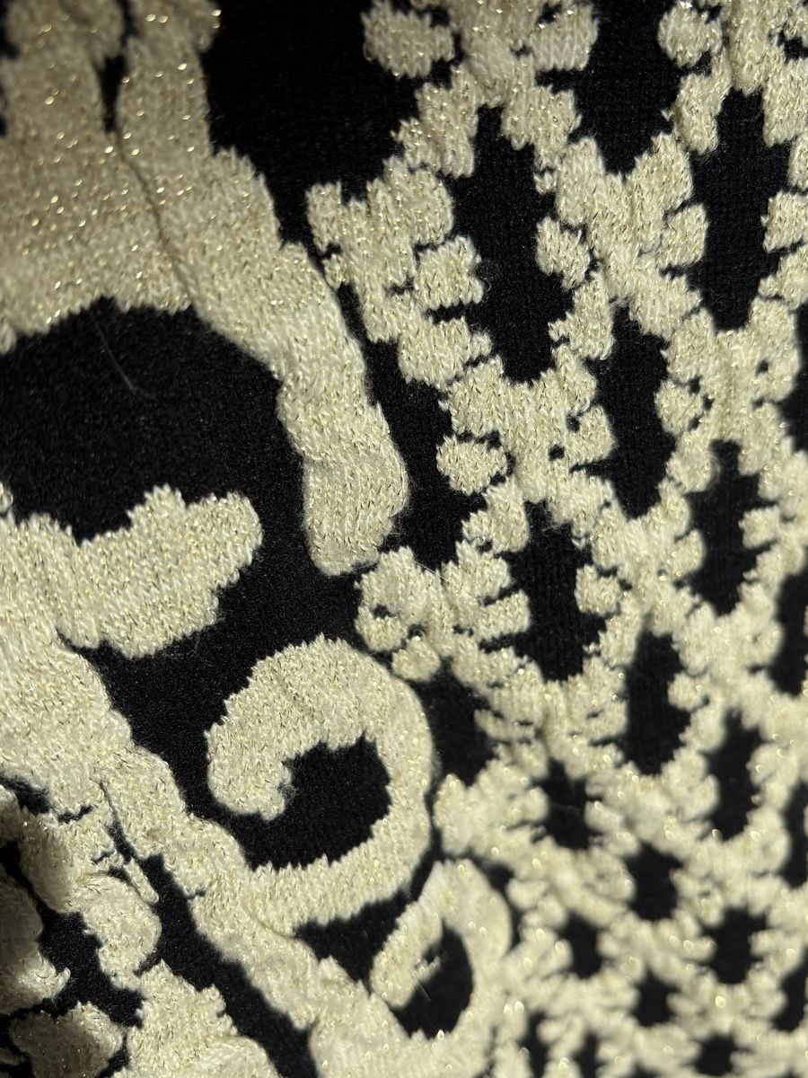 Pullover & Sweatshirts: Vintage Strickpullover, Grösse M, Schwarz/Weiss Muster – Gebraucht aus Basel von ann_7w6q 6