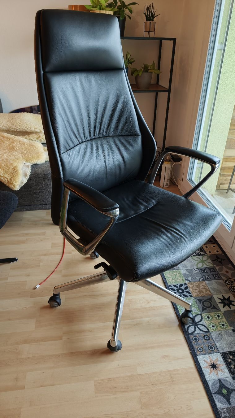 Livique Chaises: Bürostuhl Logan – D'occasion à Zollikofen par Ninu_359