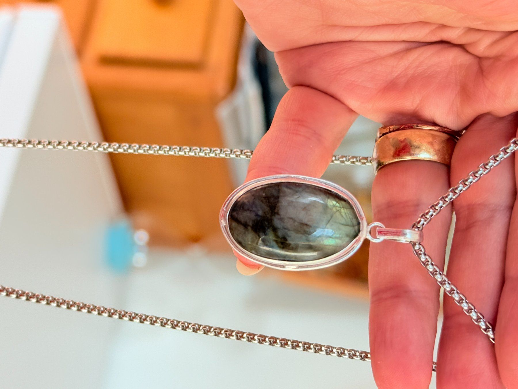 Catenine: Collier Labradorite naturelle – Nuovo e nell'imballaggio originale da Genève venduto da AGBERG 4