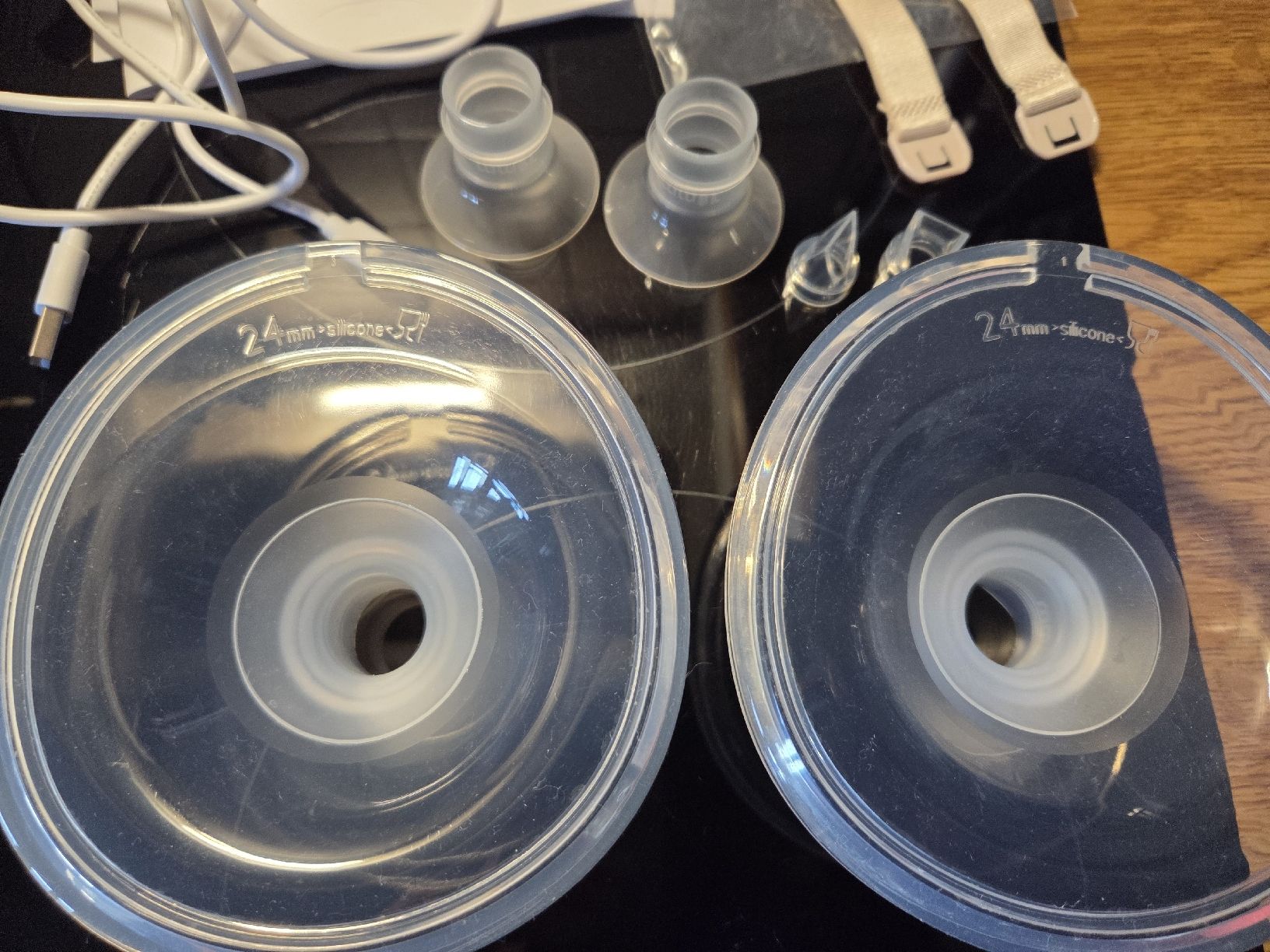Accessori per l’allattamento: Elektrische Doppel- Milchpumpe – Nuovo (secondo la descrizione) da Aarberg venduto da chr_9v67 5