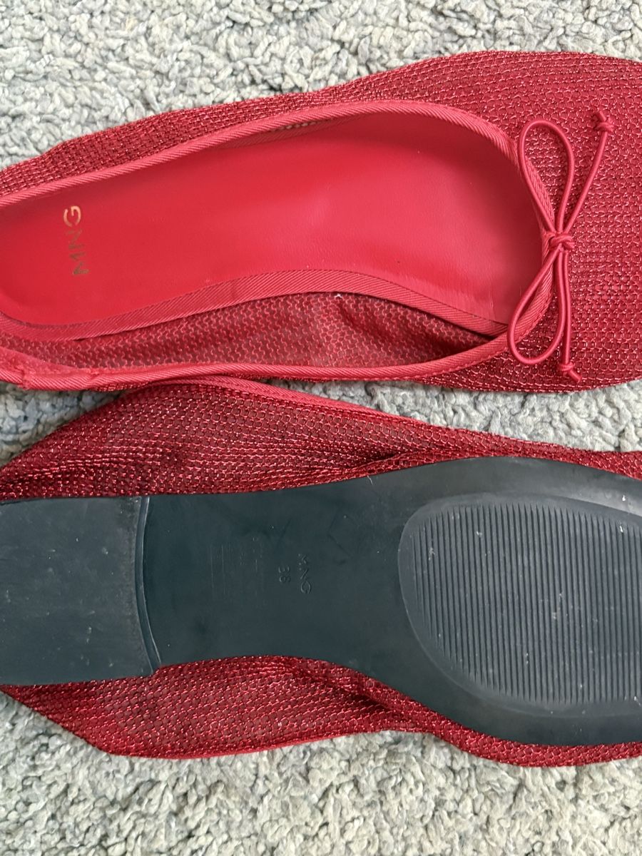 Mango Damenschuhe: Ballerinas Mango rot Gruesse 39 neuwertig – Neu (gemäss Beschreibung) aus Chur von sim_8mqt 1