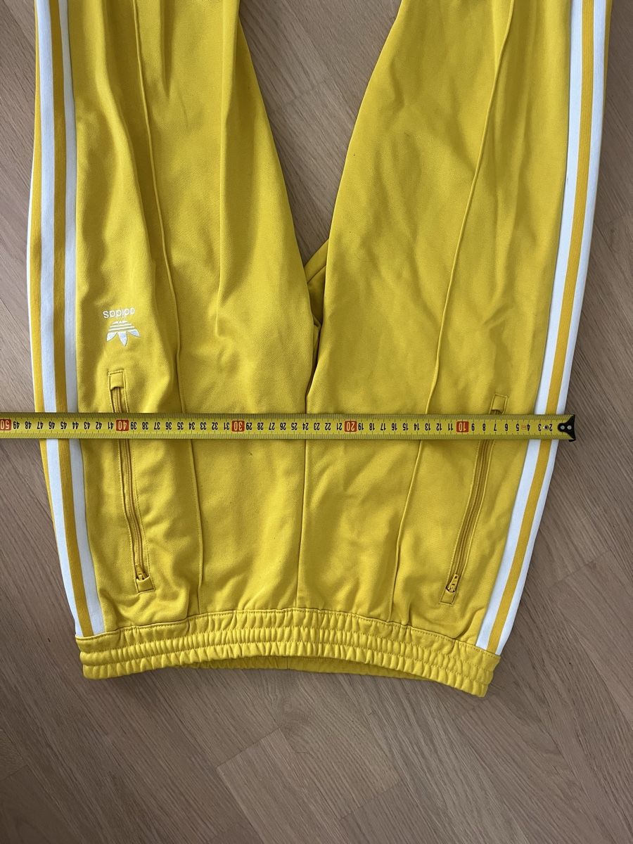Adidas Pantaloni: Adidas Trainingshose Gelb – Usato da Meilen venduto da jes_c25c 3