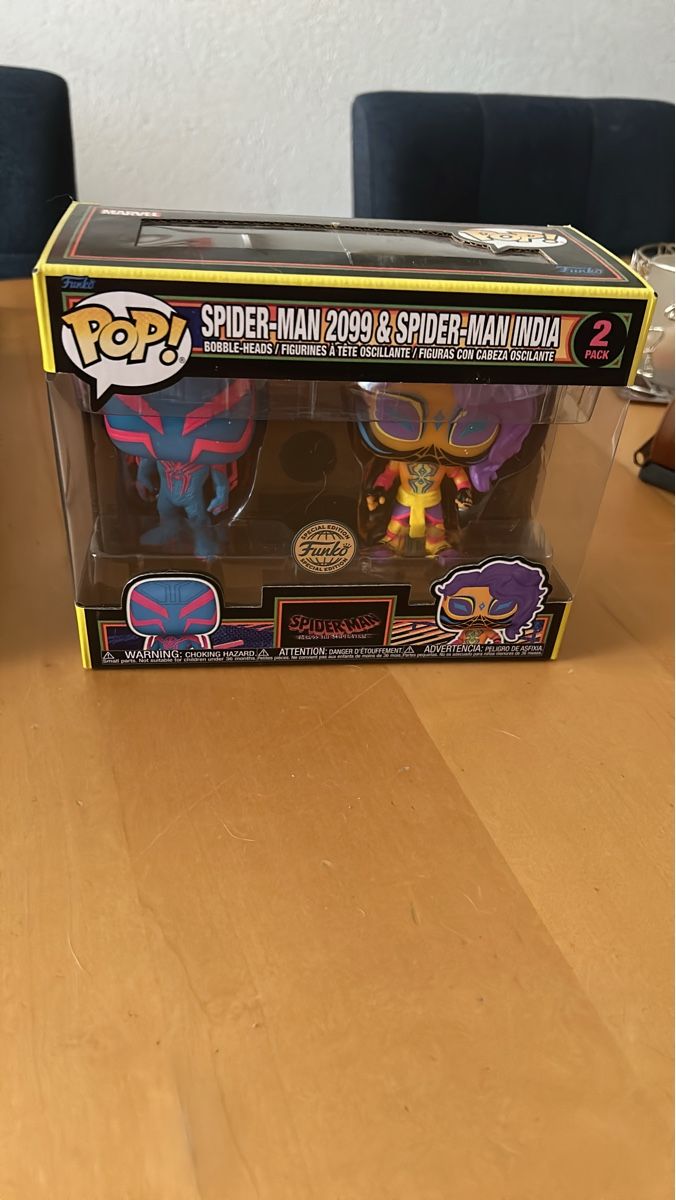 Funko Statuette: (1)Funko Pop! Spider-Man 2099 & Spider-Man India 2-Pack – Nuovo (secondo la descrizione) da Safenwil venduto da 551renate