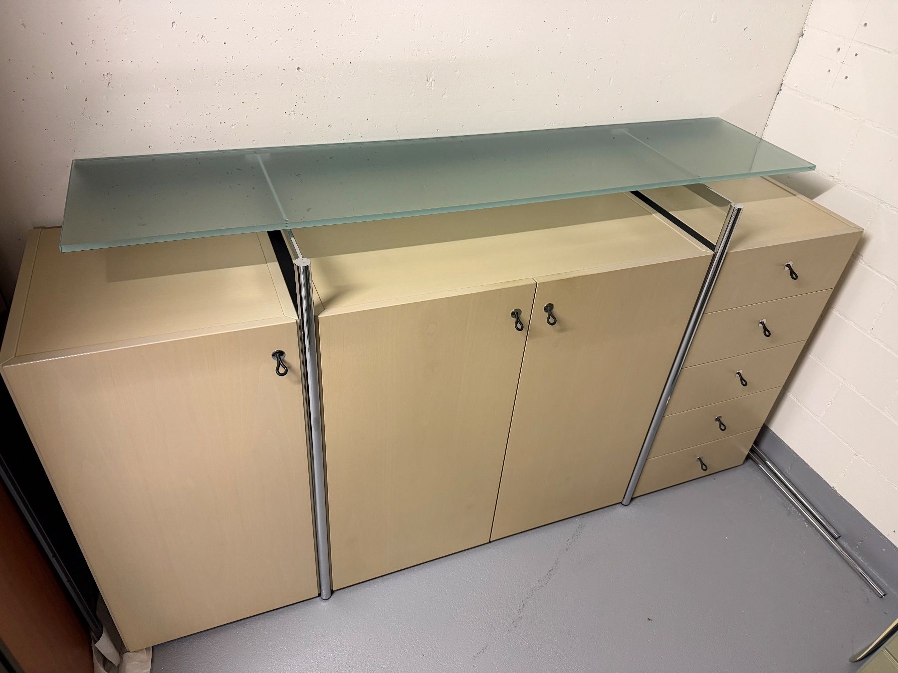 Team By Wellis Cassettiere: Sideboard Team by Wellis – Usato da Baar venduto da Selly_pete
