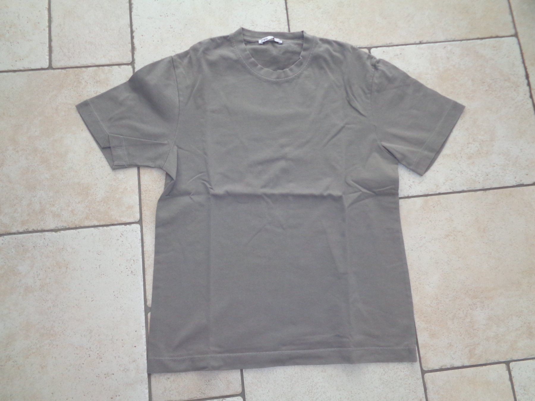 Zara T-shirts: Shirt  Zara  Grösse S – D'occasion à Kreuzlingen par Robi-2003