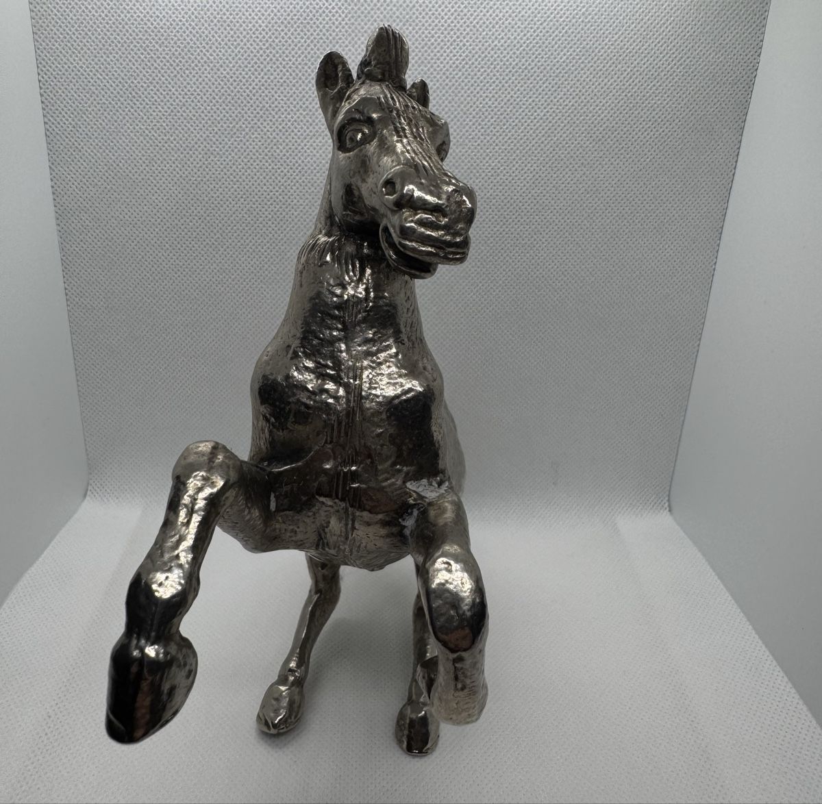 Statuette: Cheval en métal – Usato da Renens VD venduto da Dan.1020 1