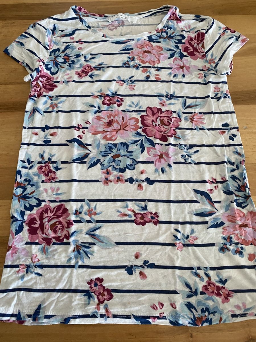 Promod T-shirt: Gestreiftes T-Shirt mit Blumen Gr. 34/36 – Usato da Hittnau venduto da Birdie68