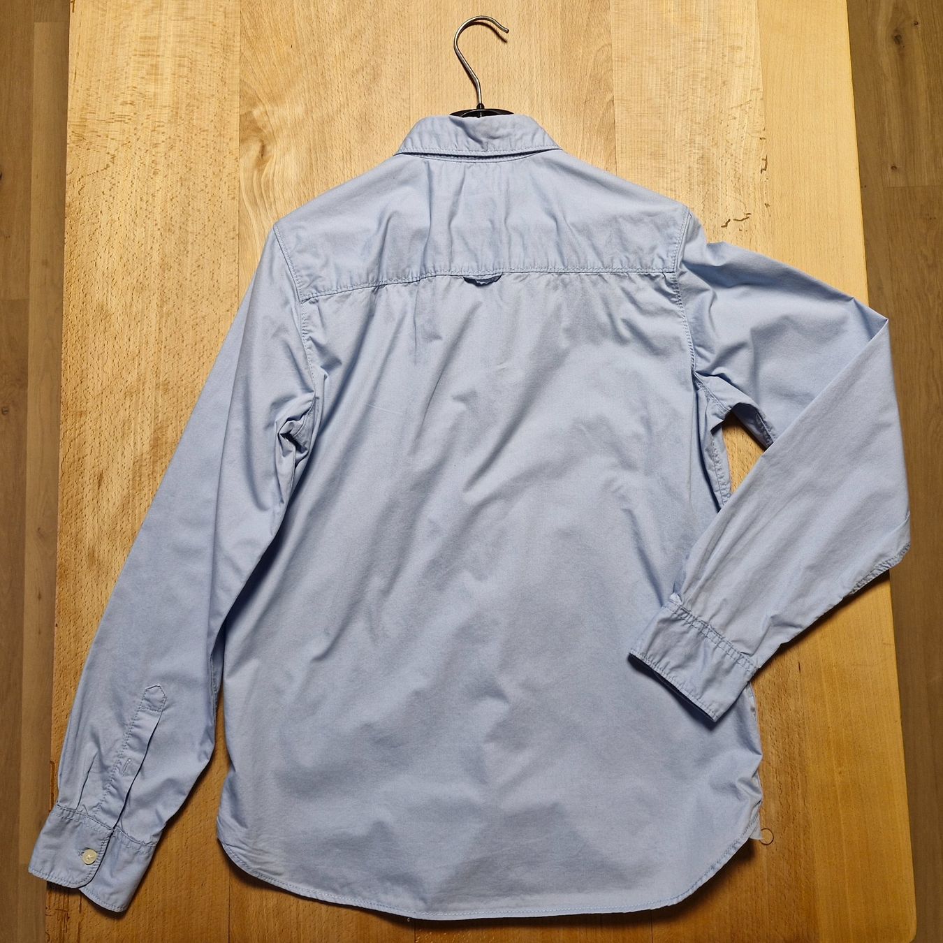H&M Chemises, T-shirts & Polos: Hellblaues Hemd Gr. 164 ab 1.- – D'occasion à Wiesendangen par enbtracked 2