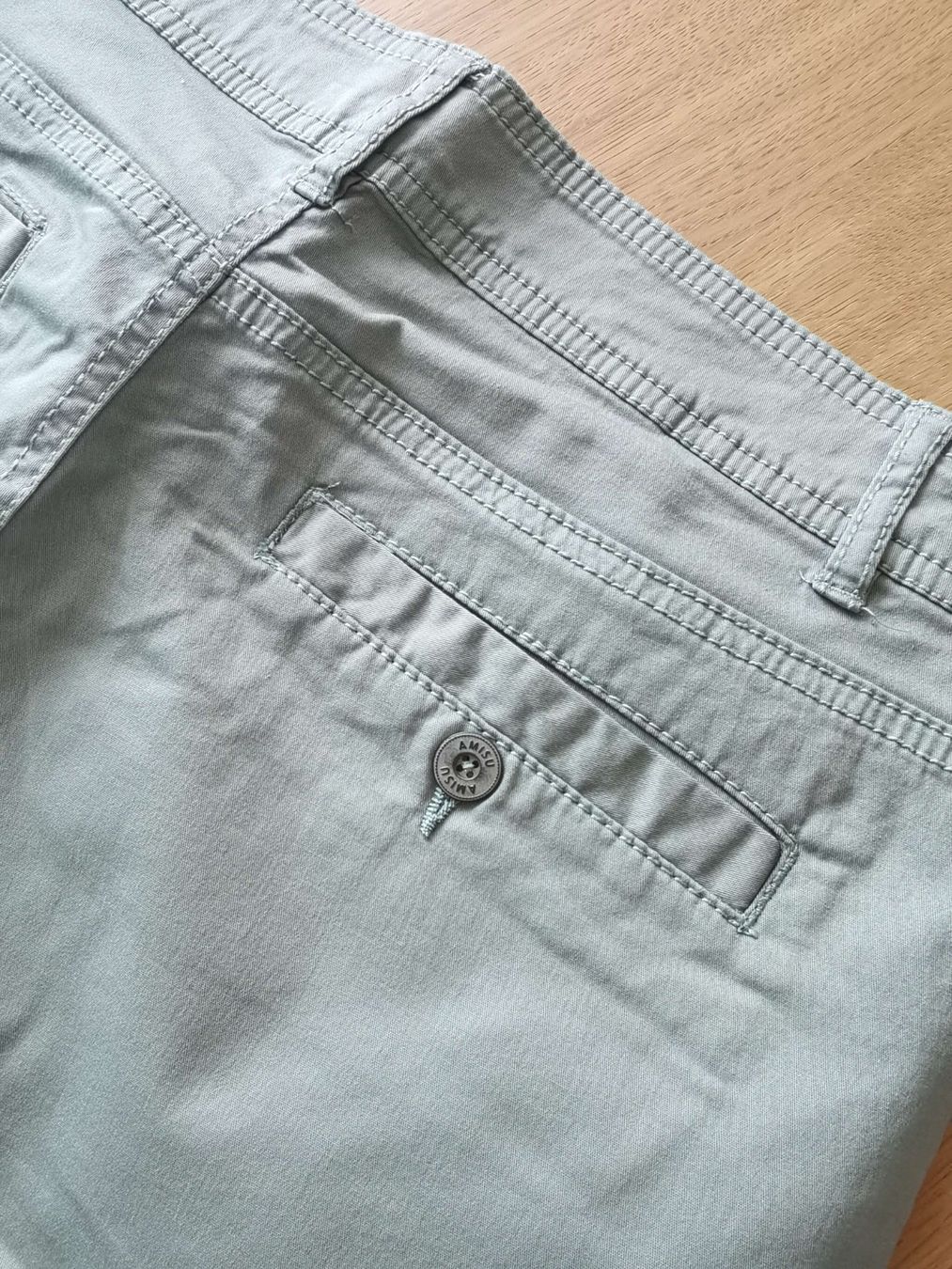 Hosen: Bermuda fit Hose – Gebraucht aus Zug von WickiPanda 3