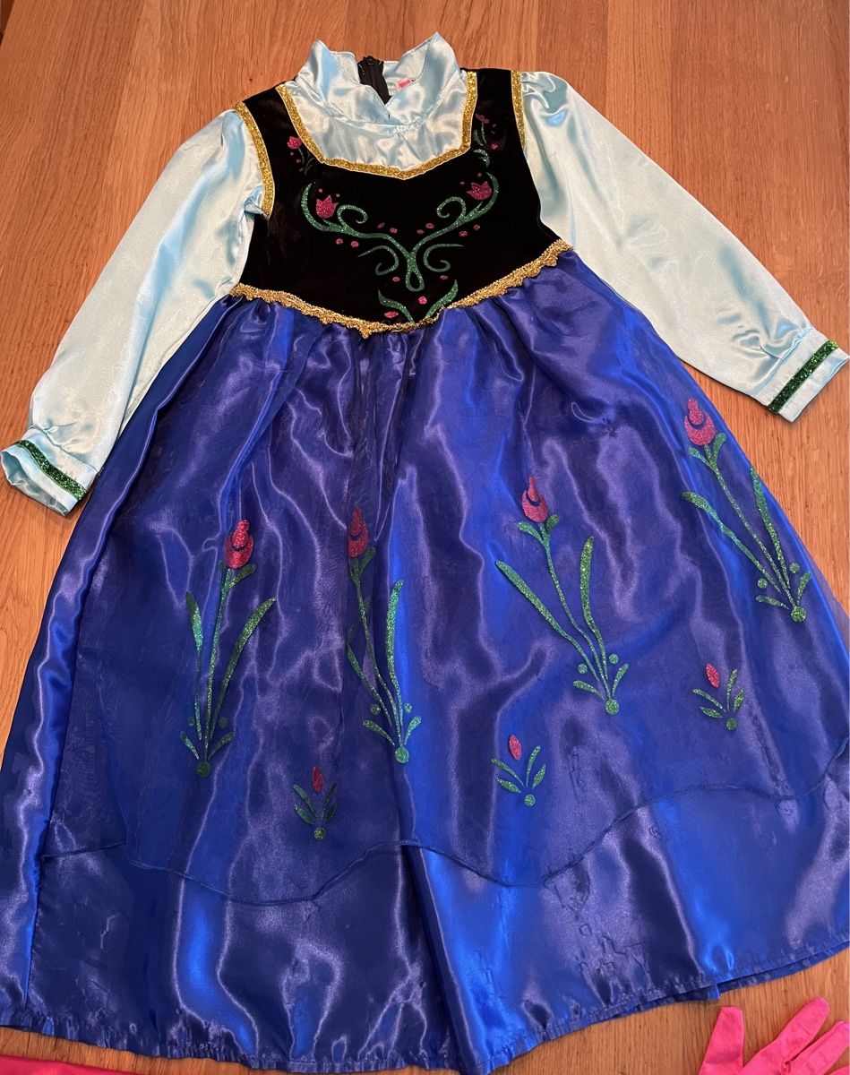 Costumi: Kostüm mit Mantel, Handschuhen & Haarzöpfen 120 – Usato da Zürich venduto da asocaciu 9