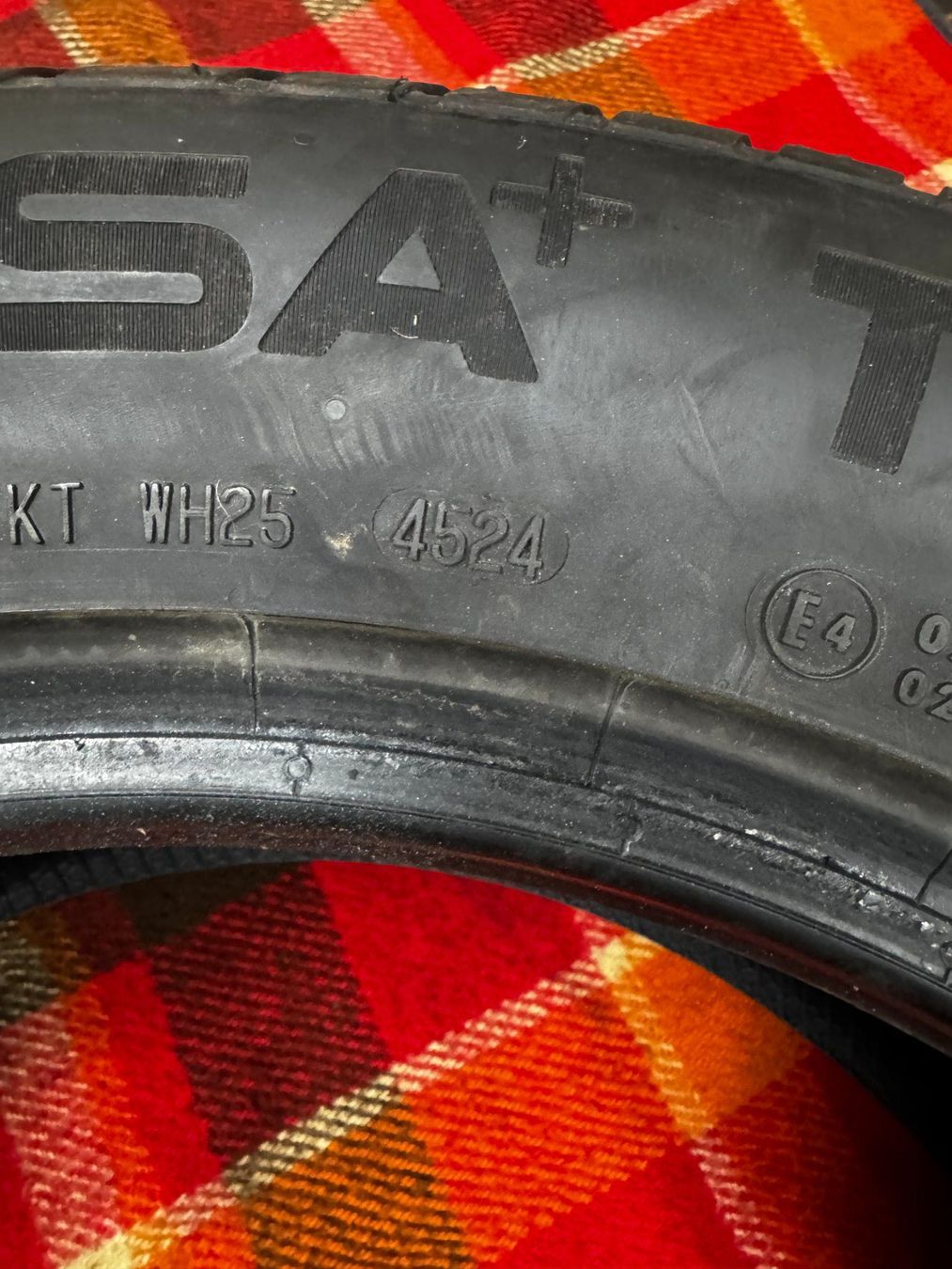 Pneumatici & Ruote complete: 4x Winterpneu 215/60R17 – Usato da Berneck venduto da garagekaufmann 2