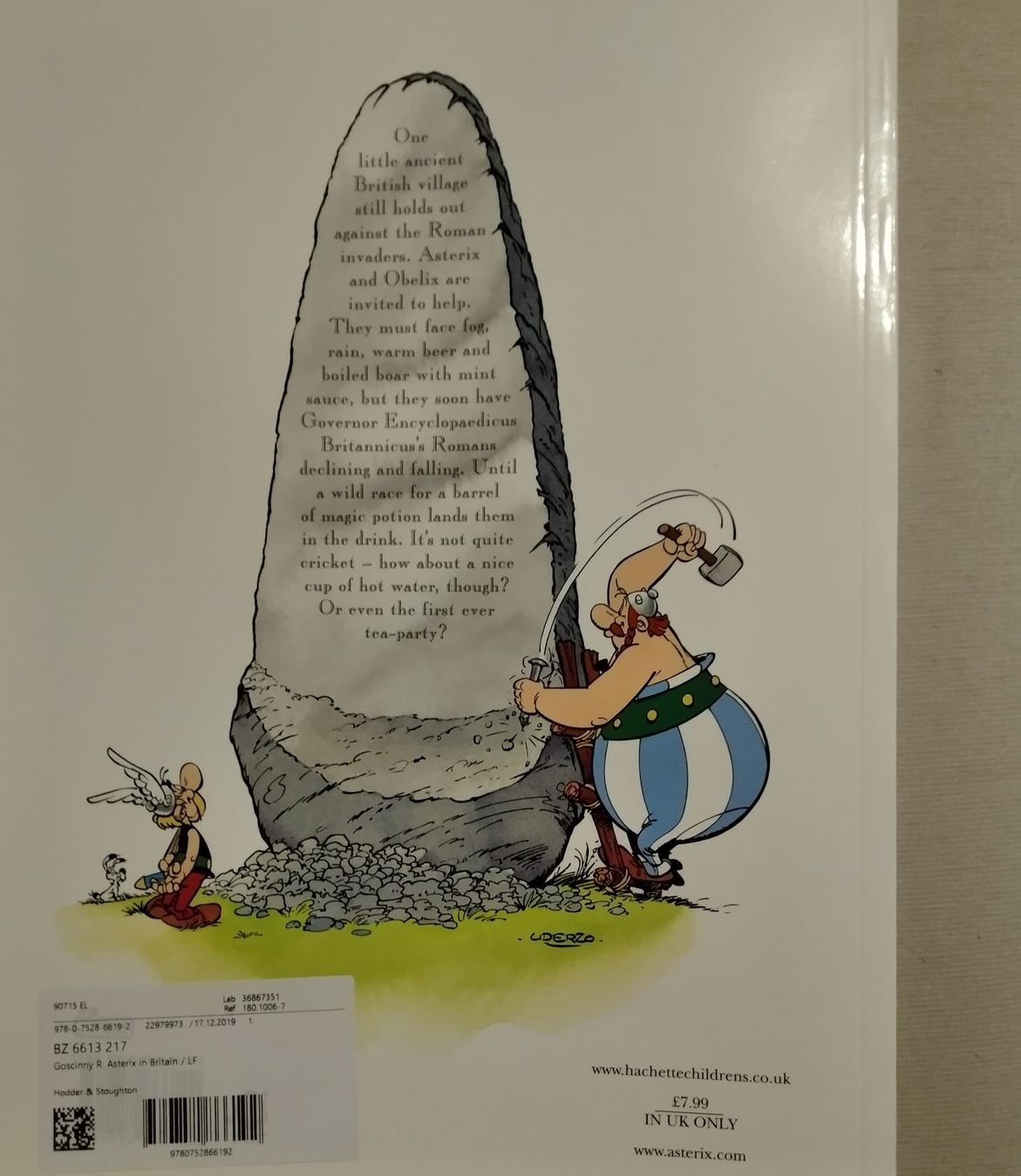 Fumetti: ASTERIX in BRITAIN. Englisch NEUWERTIG. Kinderbuch Comics – Usato da Zürich venduto da Flitzi2005 1