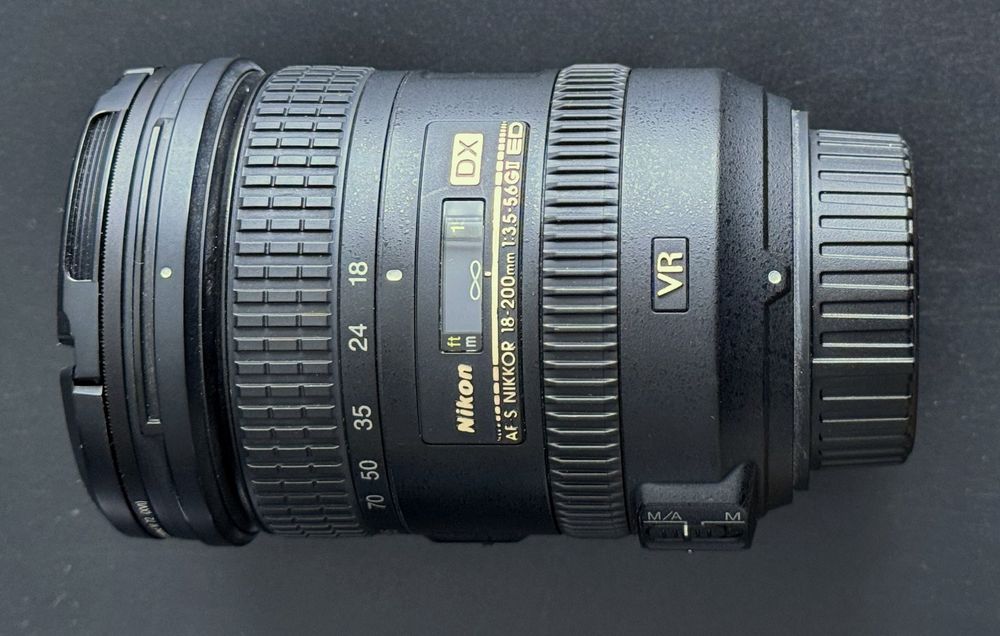 Nikon AF-S DX Nikkor 18-200mm f/3.5-5.6GII ED 3