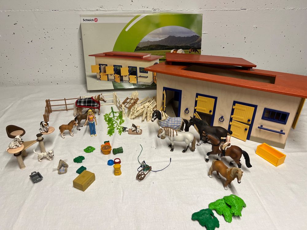  Schleich Reiterhof mit viel Zubehör 