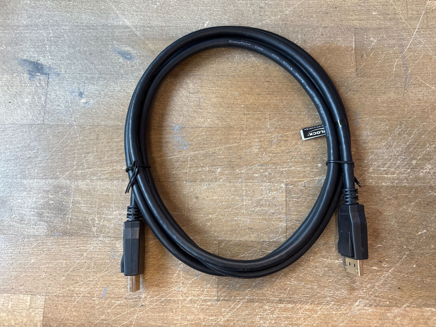Cavi: Kabel DisplayPort 2m – Usato da Chur venduto da Feschtland