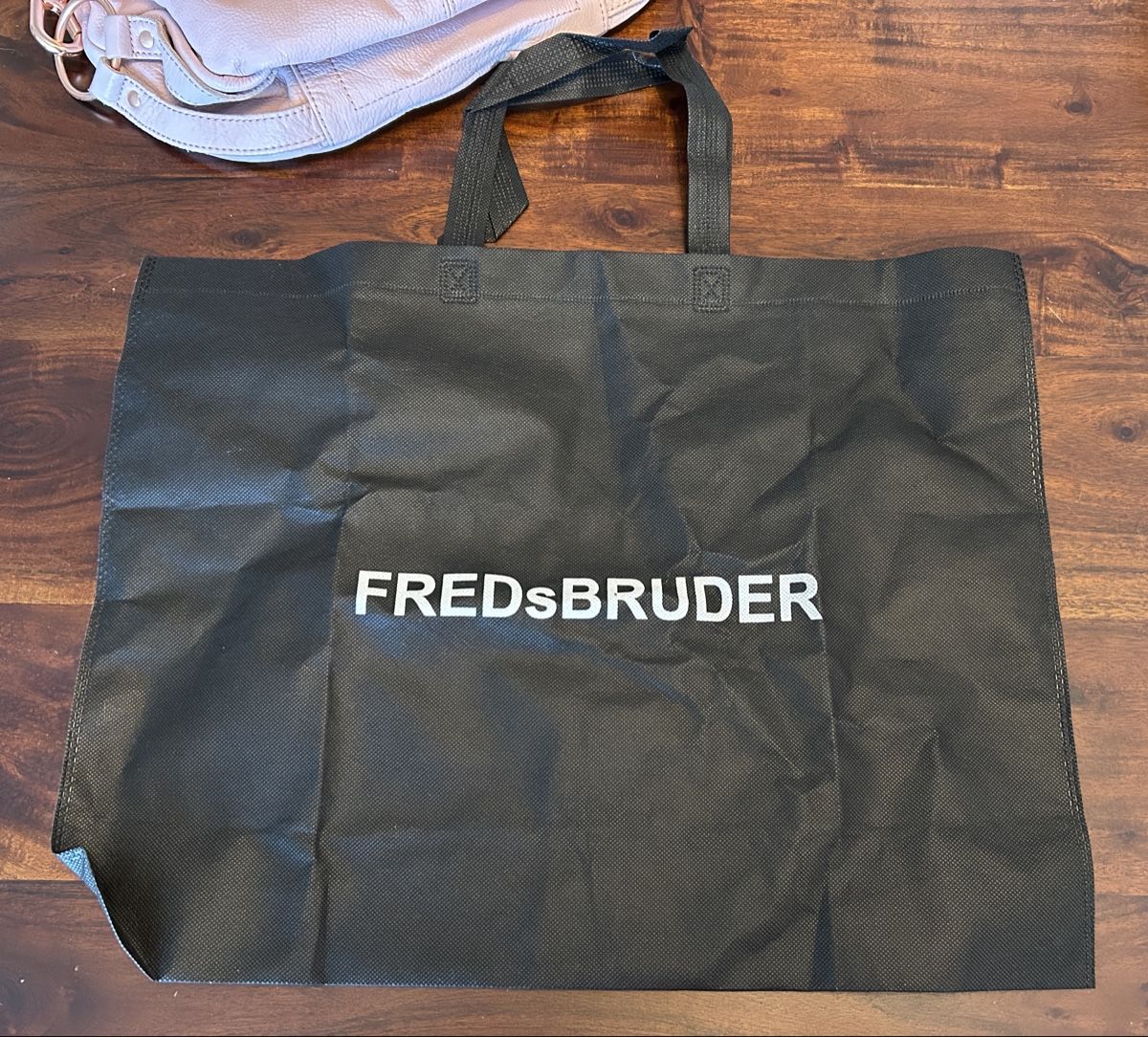 FredsBruder Borse da donna: FredsBrüder Lollo Rosso Tasche in rosa – Usato da Chur venduto da Pott 6