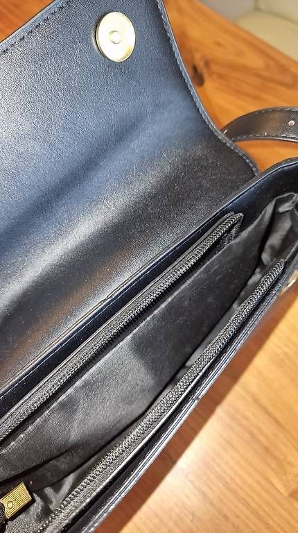 Borse da donna: Zwei Handtaschen – Usato da Aarwangen venduto da RDS-Rado 1