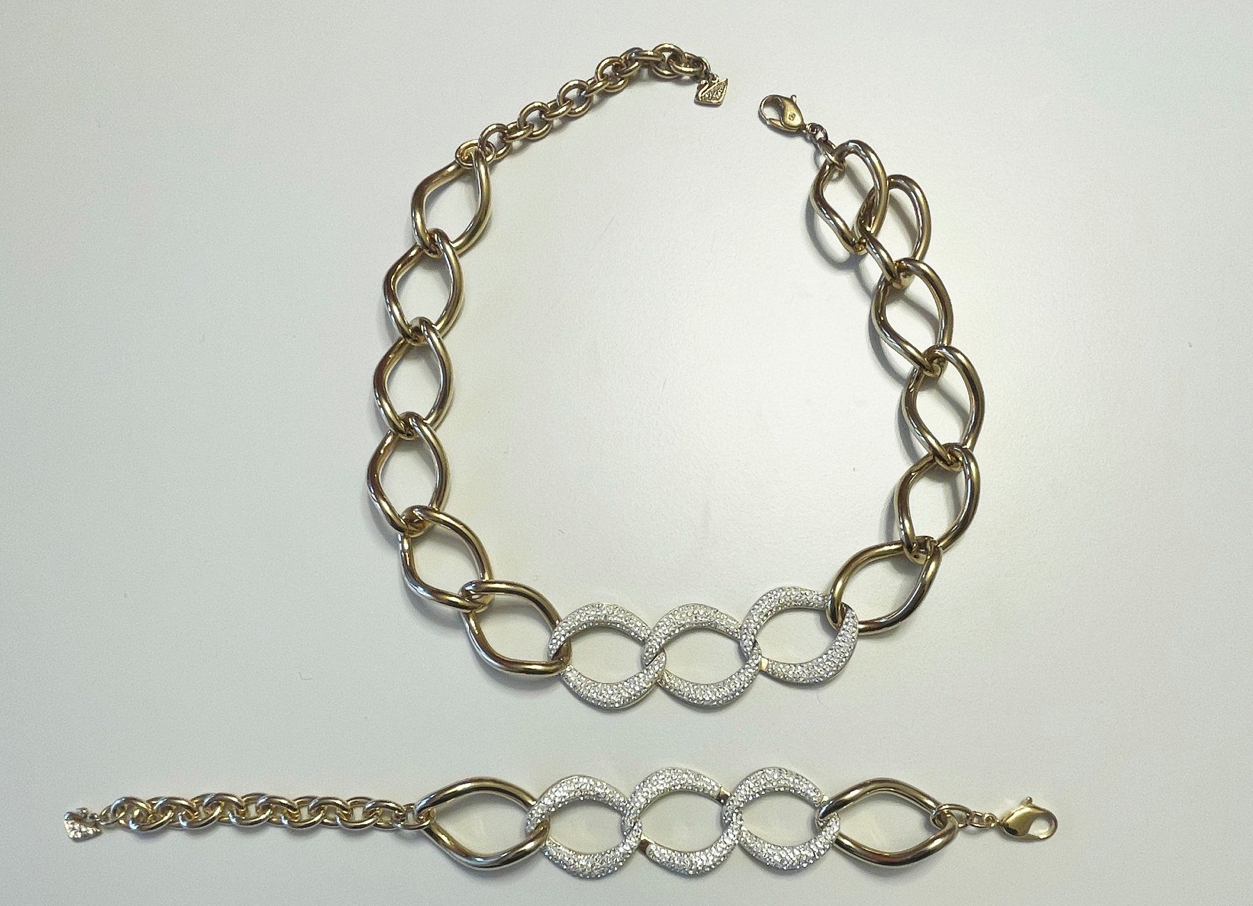 Swarovski Catenine: Kette mit Armband von Swarovski – Usato da Chur venduto da elifor 1