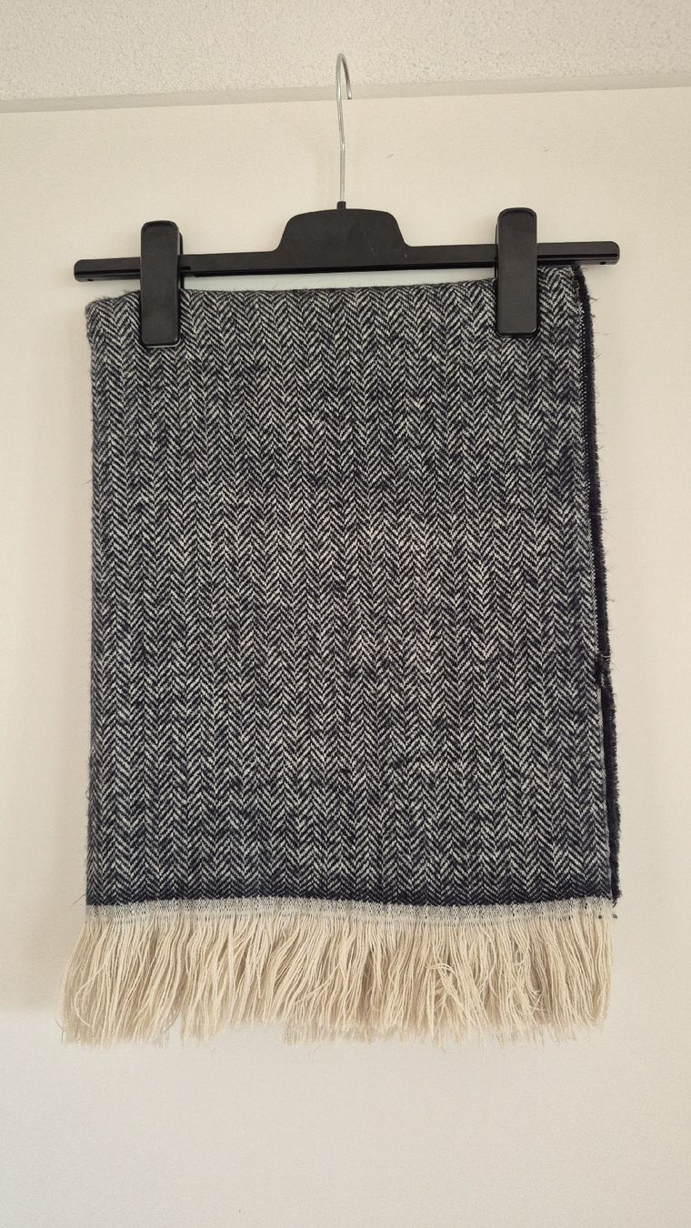 Foulard & Sciarpe: Écharpe double face – Nuovo (secondo la descrizione) da Villars-sur-Glâne venduto da ninisabri