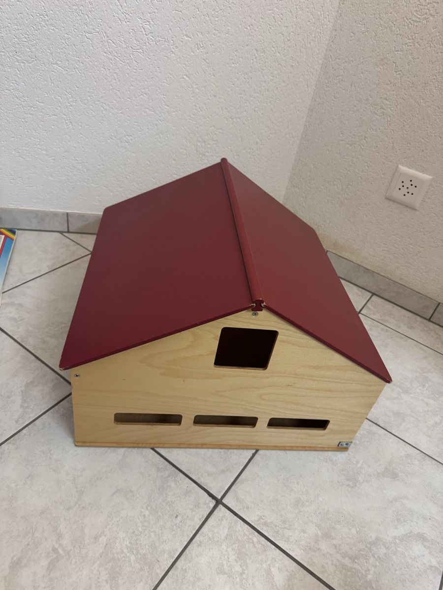 Jouets: Bauernhof aus Holz  – D'occasion à Waltenschwil par elv_fh6d 2