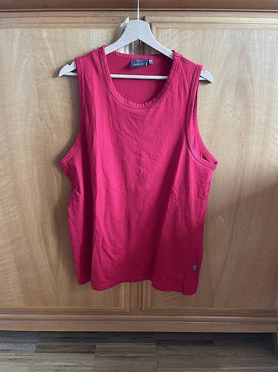 T-shirt: Switcher Tanktop Rot – Usato da Dübendorf venduto da LeonhardsRicardo