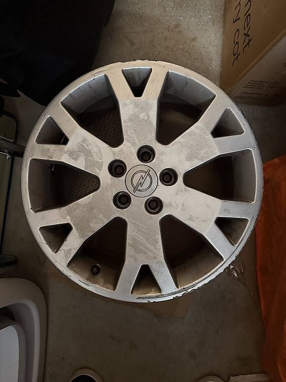 Opel Cerchioni: Original Opel Snowflake Alufelgen – Usato da Niederlenz venduto da Salihovic10