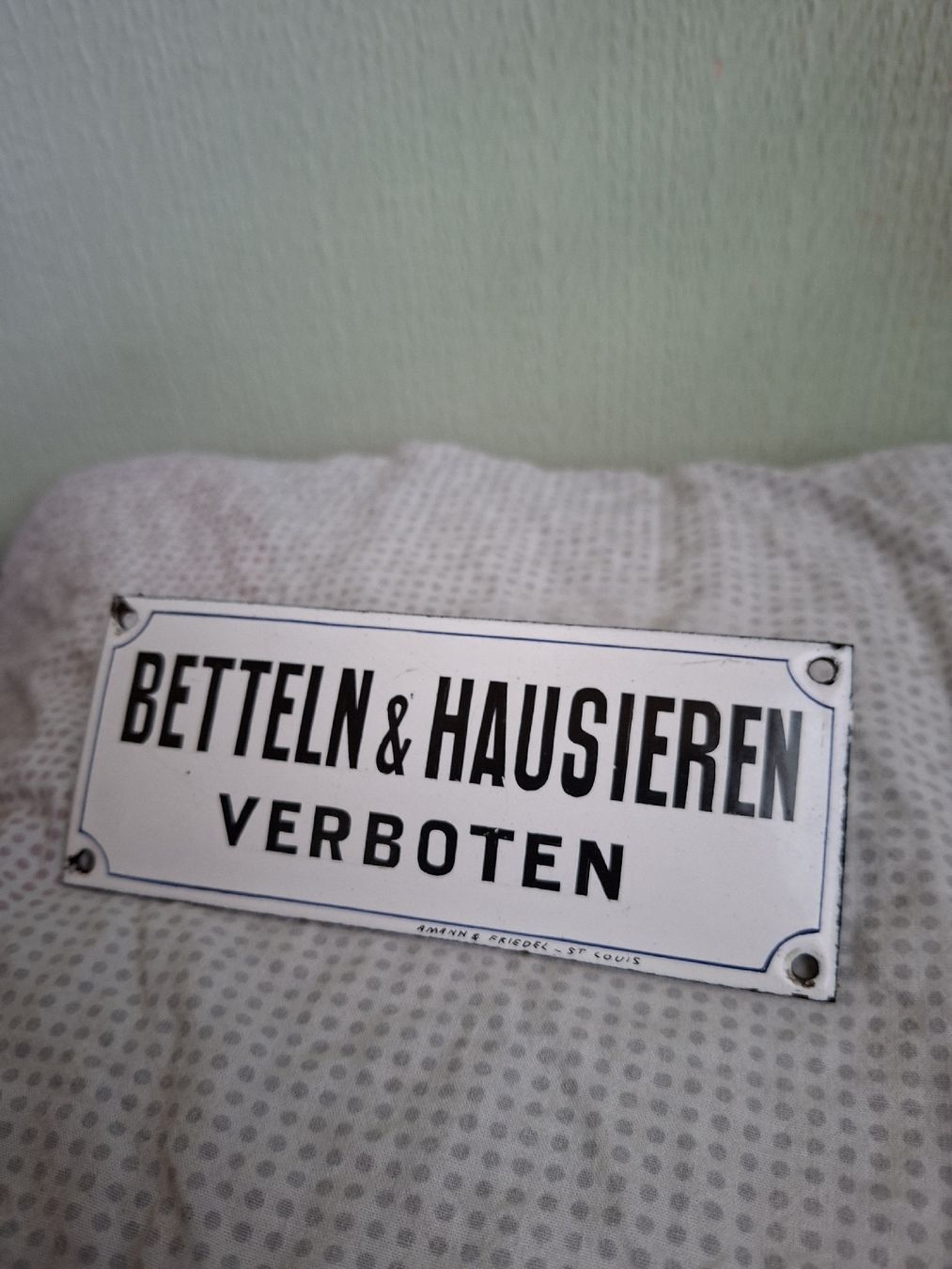 Insegne: Haustūren Emailschild alt ,gebraucht – Usato da Ganterschwil venduto da HeidiuPeter 2